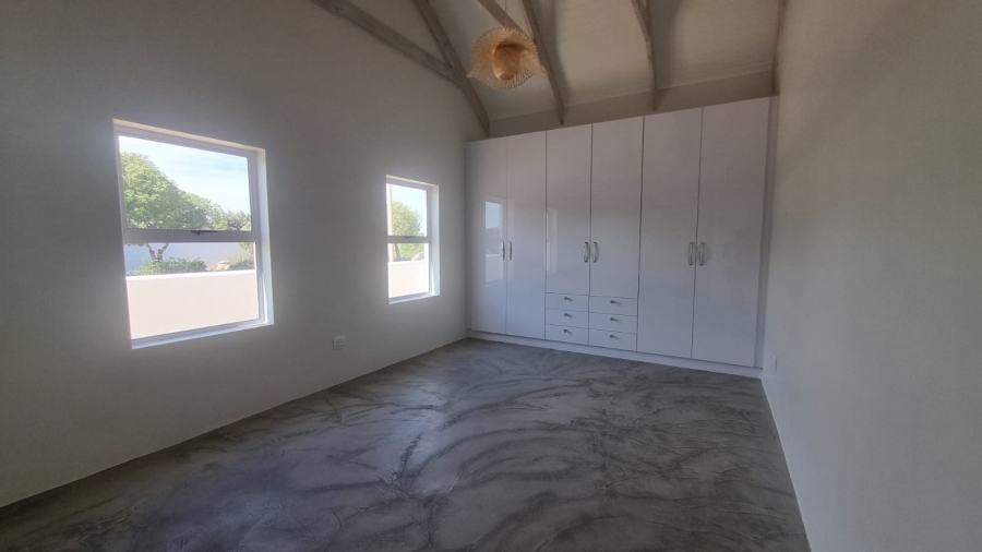 2 Bedroom Property for Sale in Paternoster Western Cape